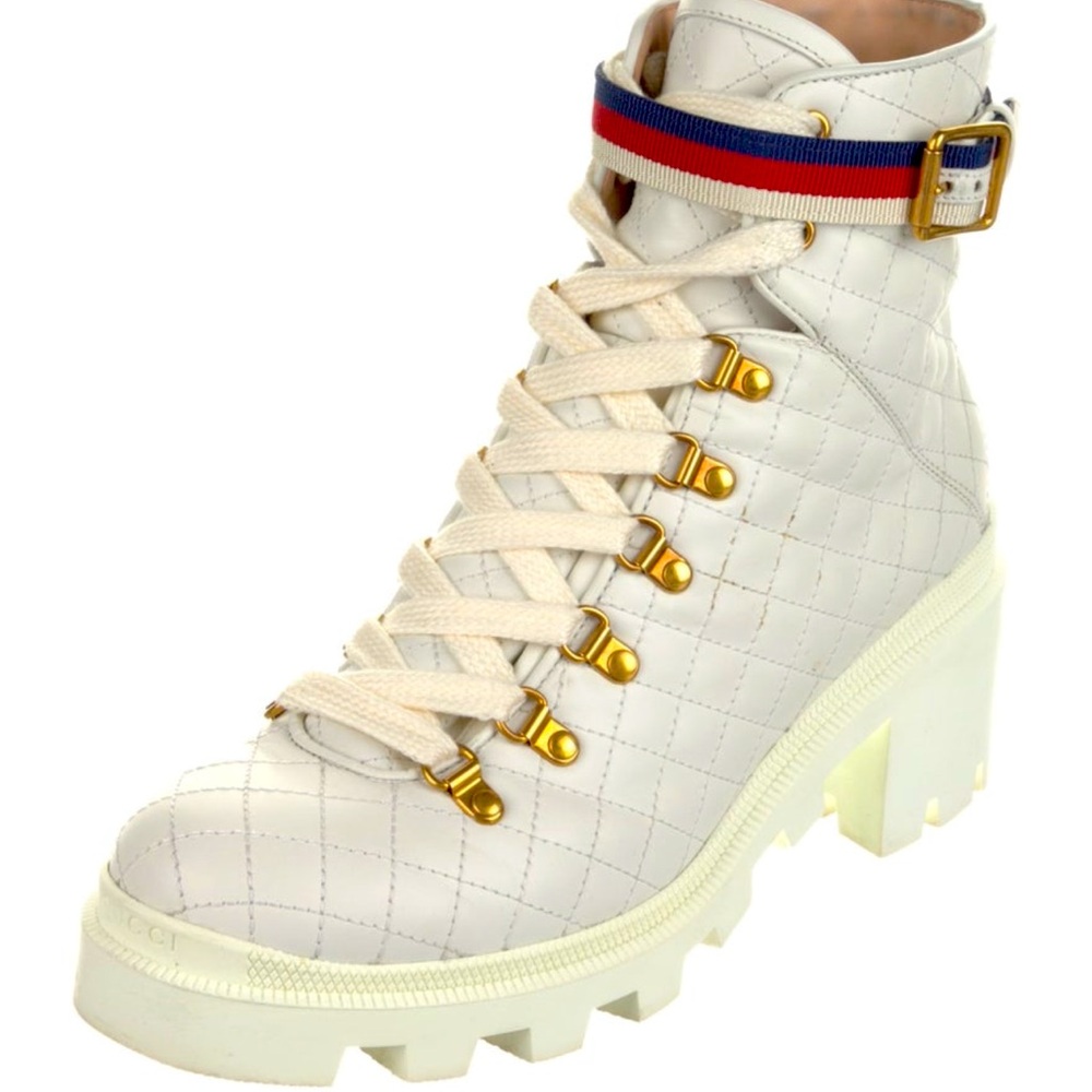 White motto boots authentic Gucci/ box and dust bags